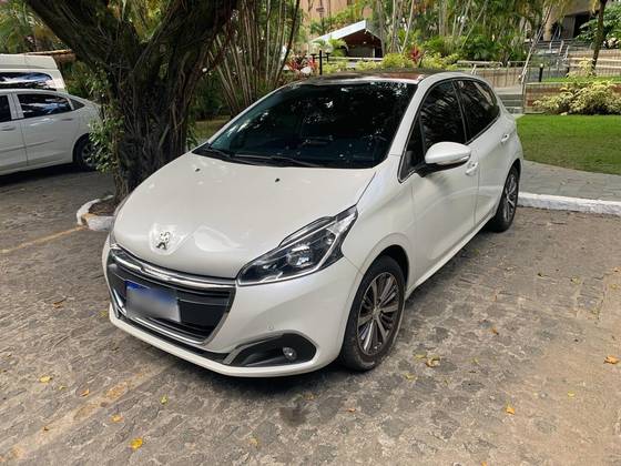 PEUGEOT 208 1.6 GRIFFE 16V FLEX 4P AUTOMÁTICO